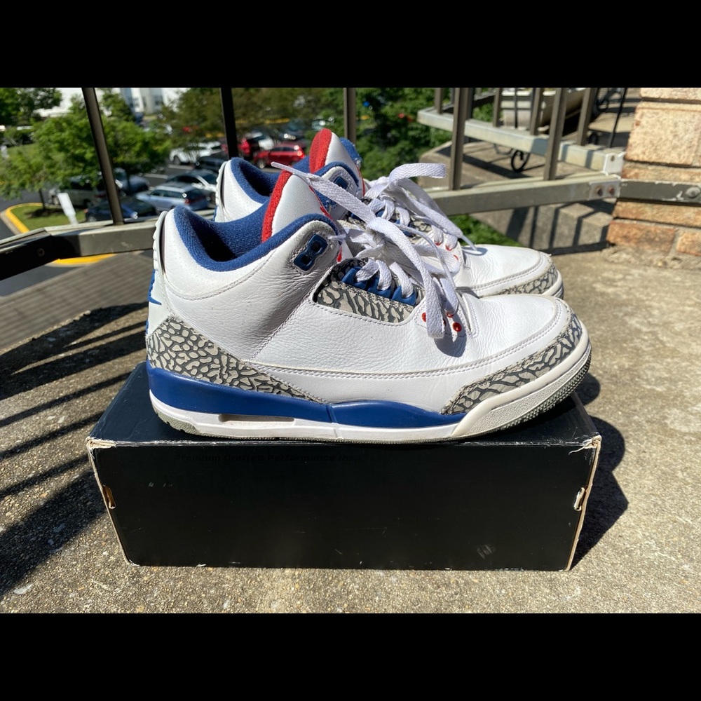 Air Jordan Retro 3 “True Blue”